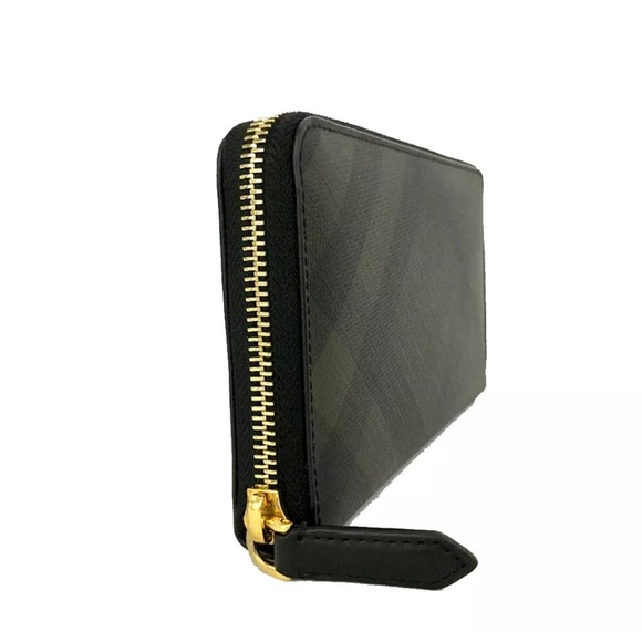 🏆💎💯 BURBERRY Check PVC Zip Around Long Wallet - Picture 4 of 8